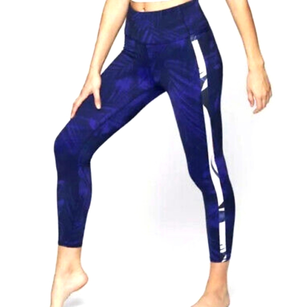 Athleta Reef Salutation Legging In Blue Size Small‎